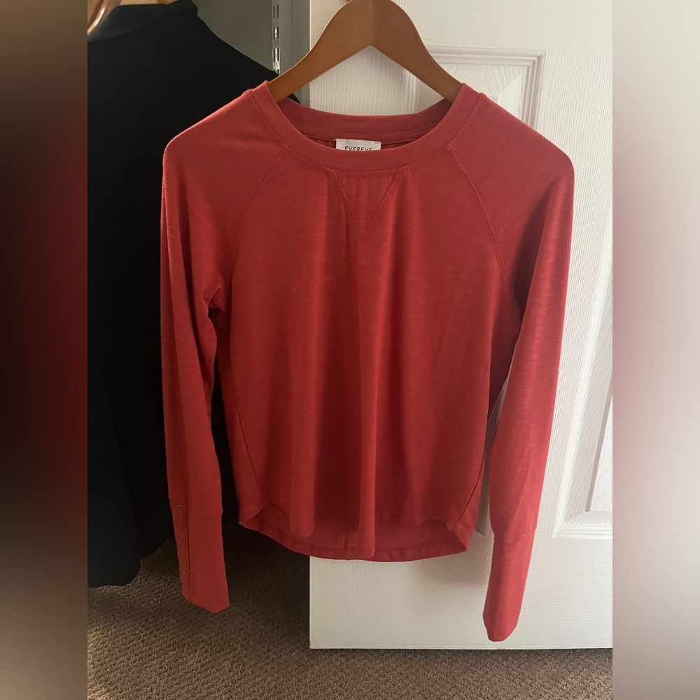 Like new evereve long sleeve tee